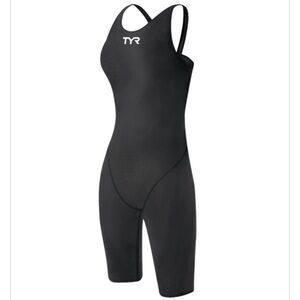 TYR Women’s Tracer B-Series Shortjohn Swimsuit Size 30L, 28 In Black